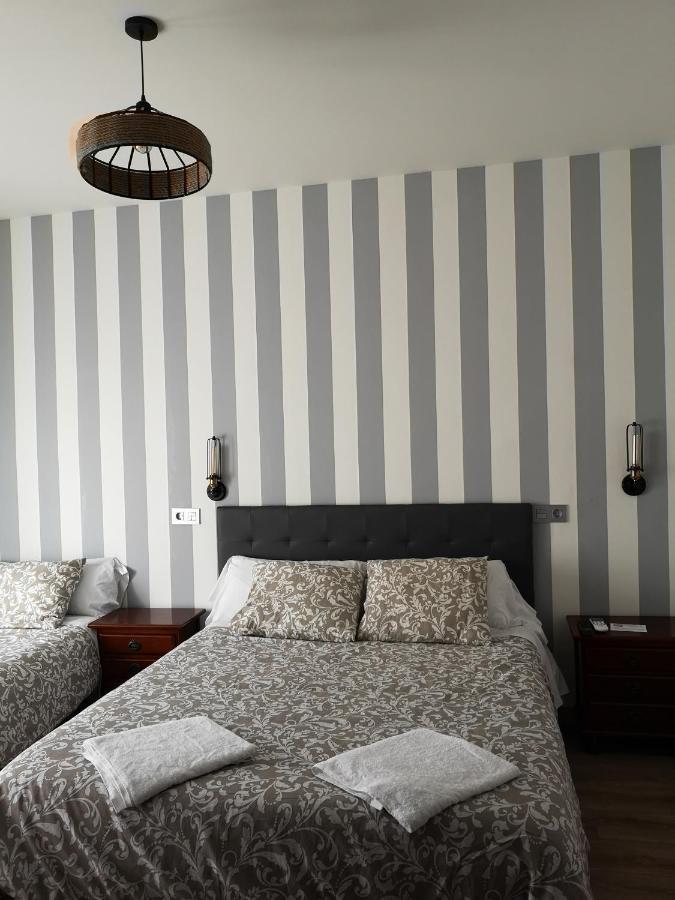 Hostal Juan Bravo Segovia Buitenkant foto