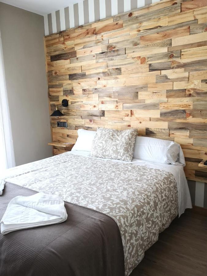 Hostal Juan Bravo Segovia Buitenkant foto
